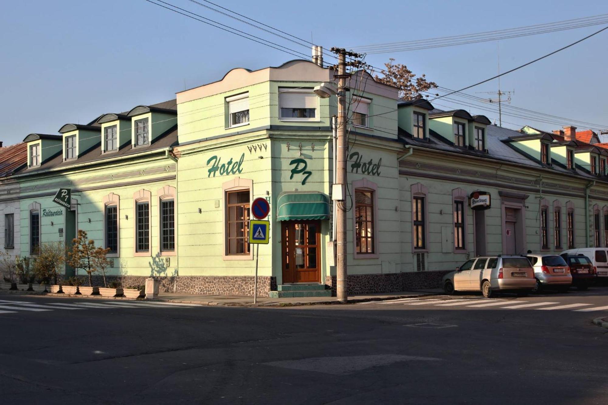 Hotel P7 Lučenec Exterior foto